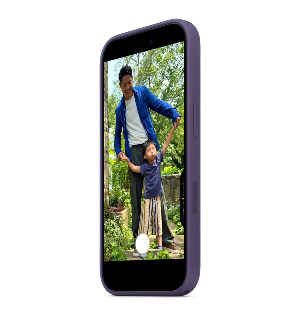 kalaf-apple-iphone-17-silicone-case-with-magsafe-apple-mgf04zm-a