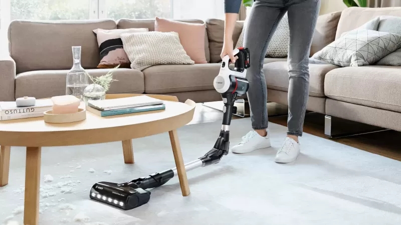 prahosmukachka-bosch-bbs711w-cordless-handstick-va-bosch-bbs711w