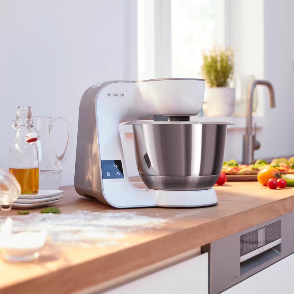 kuhnenski-robot-bosch-mum5xw20-compact-kitchen-ma-bosch-mum5xw20