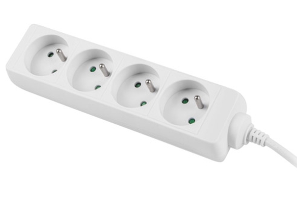 razklonitel-lanberg-power-strip-1-5m-4-sockets-f-lanberg-ps0-04e-0150-w