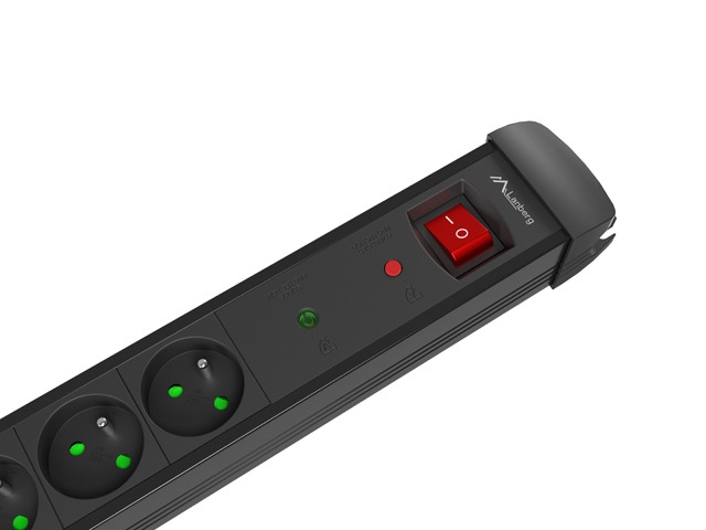 razklonitel-lanberg-surge-protector-sp1-5m-5-x-fre-lanberg-sp1-05e-0500-bk