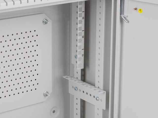 komunikatsionen-shkaf-lanberg-rack-cabinet-19-wall-lanberg-waf1-5203-04-00s