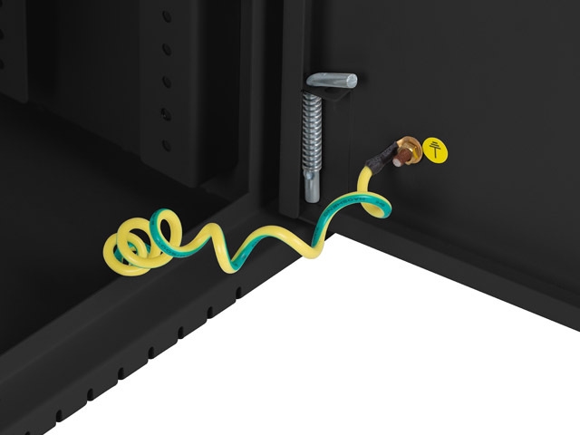 komunikatsionen-shkaf-lanberg-rack-cabinet-19-wall-lanberg-waf1-5203-06-00b