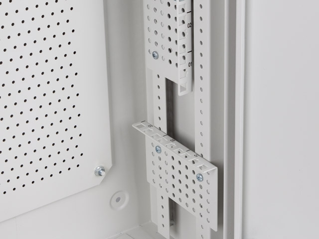 komunikatsionen-shkaf-lanberg-rack-cabinet-19-wall-lanberg-waf1-5203-06-00s
