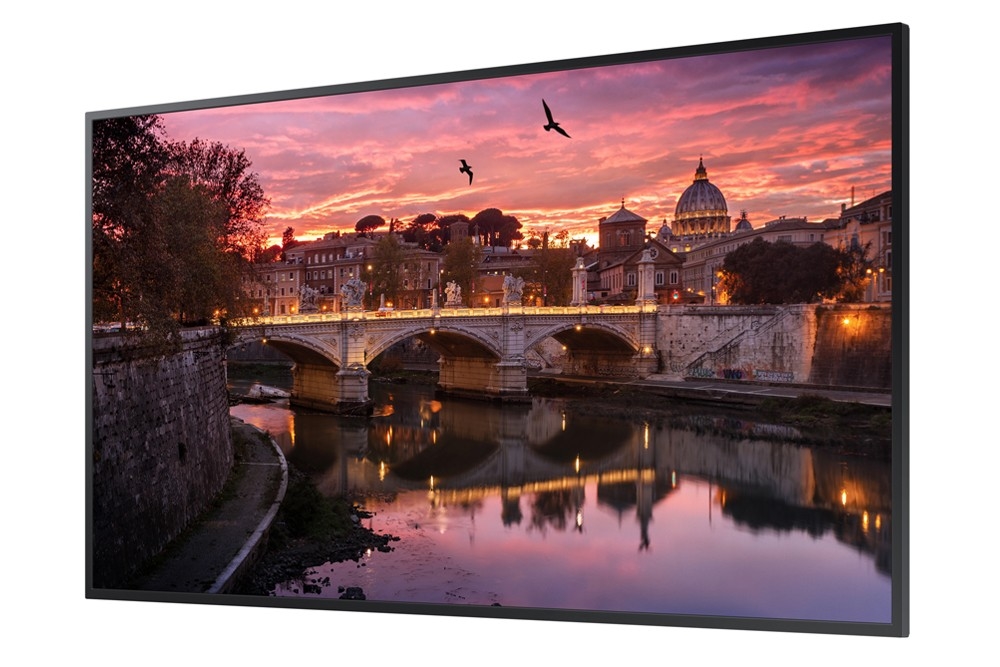 shirokoformaten-displey-samsung-lfd-qb55r-55-edge-samsung-lh55qbrebgcxen