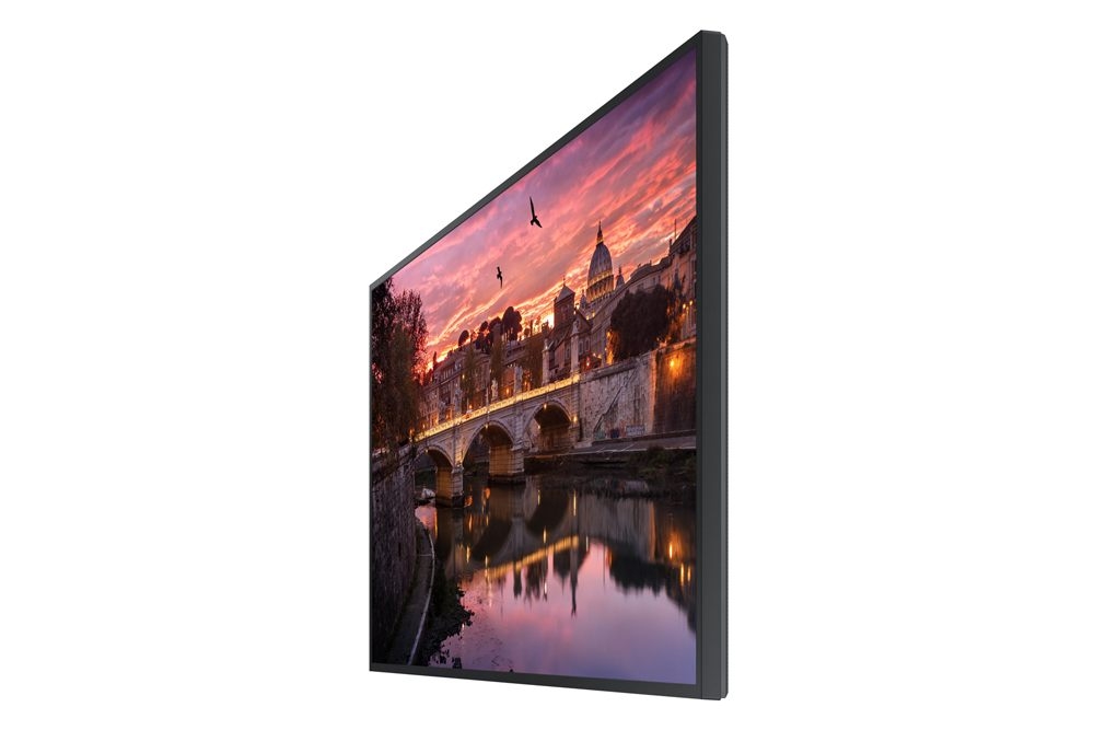 shirokoformaten-displey-samsung-lfd-qb55r-55-edge-samsung-lh55qbrebgcxen