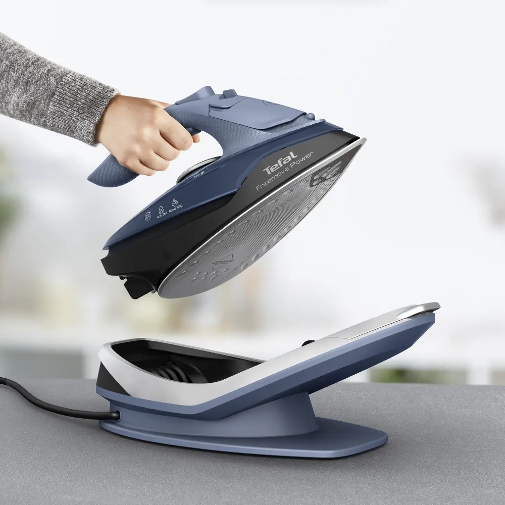 yutiya-tefal-fv6675e0-steam-iron-freemove-power-tefal-fv6675e0